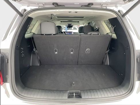Used 2025 Hyundai Palisade Limited FWD image 16