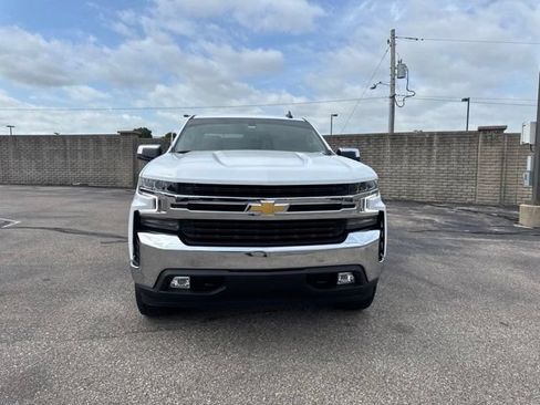 Used 2021 Chevrolet Silverado 1500 LT AWD/4WD image 2