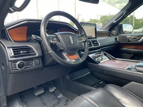 Used 2019 Lincoln Navigator L Reserve AWD/4WD image 11