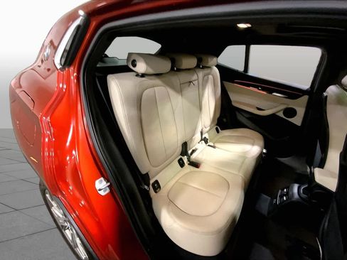 Used 2022 BMW X2 xDrive28i w/ Premium Package AWD/4WD image 20