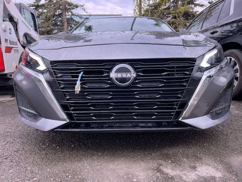 Used 2025 Nissan Altima 2.5 SV AWD/4WD image 30