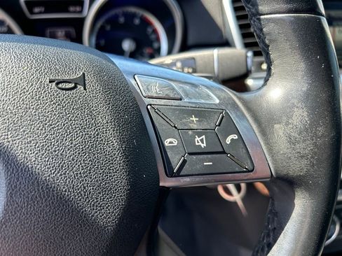Used 2014 Mercedes-Benz ML 350 4MATIC image 28