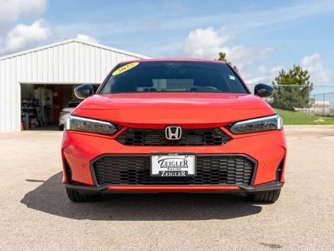 Used 2025 Honda Civic Sport Touring image 2