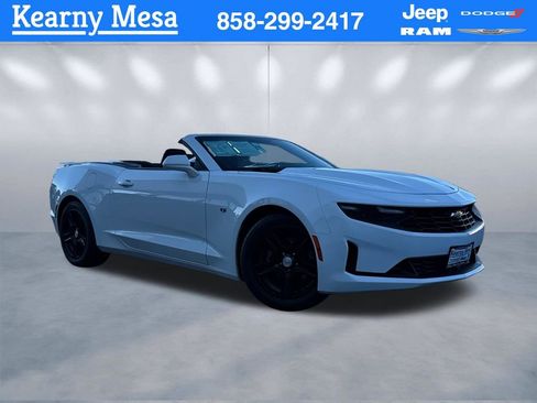 Used 2020 Chevrolet Camaro LT image 1