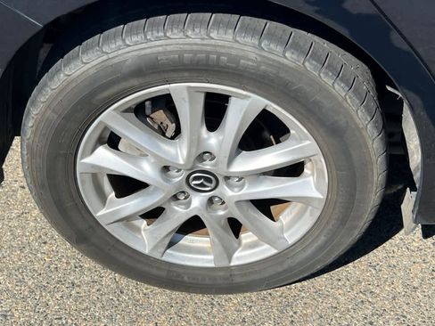 Used 2016 MAZDA MAZDA3 i Touring w/ Popular Equipment Package image 14