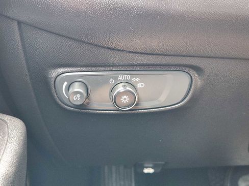 Used 2019 Chevrolet Equinox LT AWD/4WD image 22