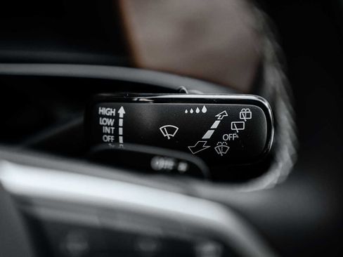 New 2026 Volkswagen Atlas SE image 30