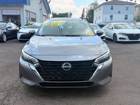 Used 2024 Nissan Sentra SV FWD image 3