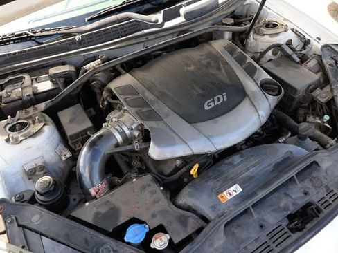 Used 2015 Hyundai Genesis 3.8 image 47