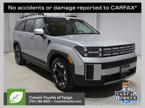 Used 2025 Hyundai Santa Fe SEL image 1