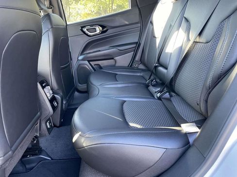 New 2026 Jeep Compass Latitude image 62