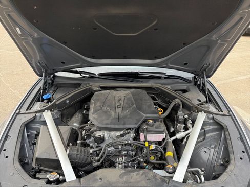 Used 2025 Genesis G70 2.5T image 33