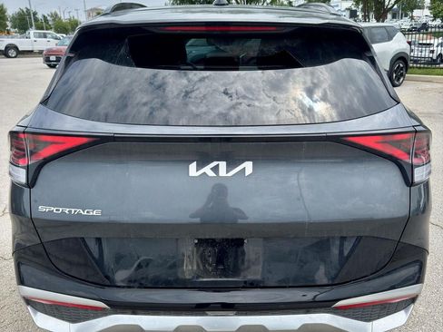 Certified 2025 Kia Sportage SX FWD image 4
