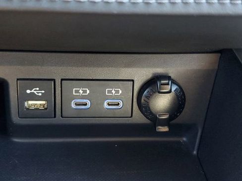 Used 2022 Toyota Highlander XLE image 31