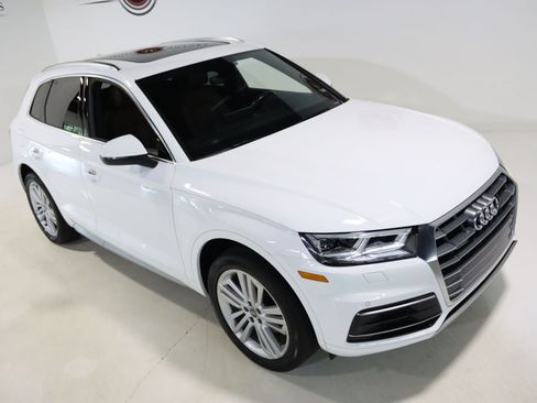 Used 2019 Audi Q5 2.0T Premium Plus w/ Premium Plus Package AWD/4WD image 23