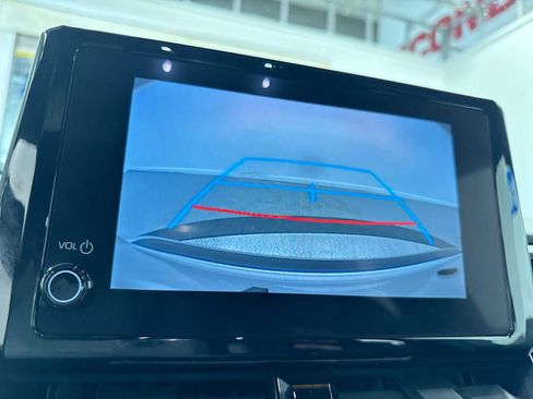 Used 2023 Toyota Corolla SE w/ SE Premium Package image 24