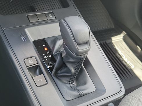 New 2026 Toyota Corolla Cross LE AWD/4WD image 28
