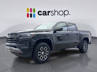 Used 2024 Chevrolet Colorado Z71 w/ Z71 Convenience Package 2