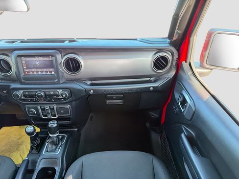 Used 2018 Jeep Wrangler Unlimited Sport S AWD/4WD image 18