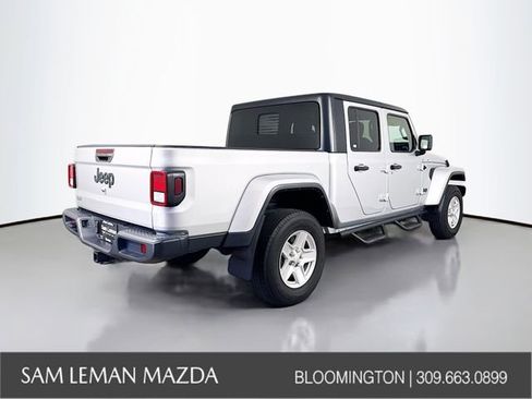 Used 2022 Jeep Gladiator Sport AWD/4WD image 7