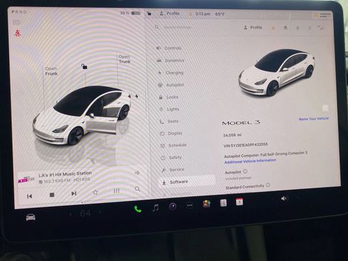 Used 2023 Tesla Model 3 Standard Range image 13