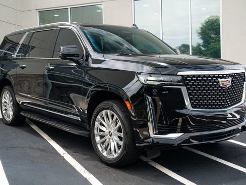 Used 2024 Cadillac Escalade ESV Premium Luxury w/ LPO, Floor Liner Package RWD image 7