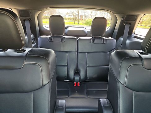 Used 2023 Ford Explorer ST w/ Equipment Group 401A image 22