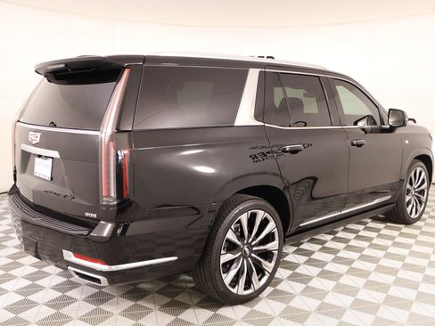 Certified 2025 Cadillac Escalade Premium Luxury w/ Touring Package image 17