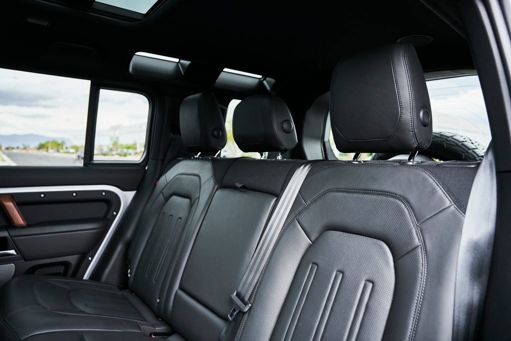 Used 2023 Land Rover Defender 110 X AWD/4WD image 49