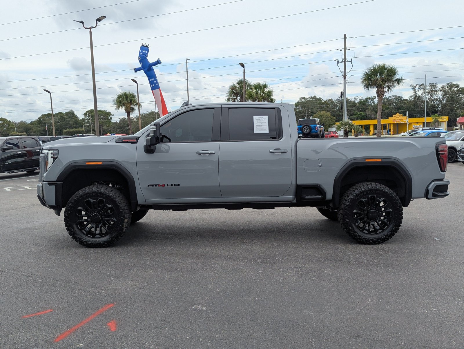 Used 2024 GMC Sierra 2500 AT4 w/ AT4 Premium Plus Package AWD/4WD image 5