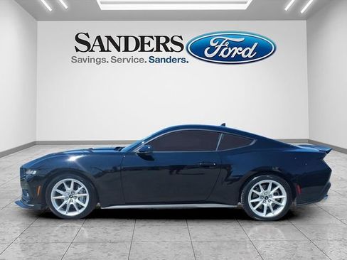 Used 2024 Ford Mustang GT Premium RWD image 5