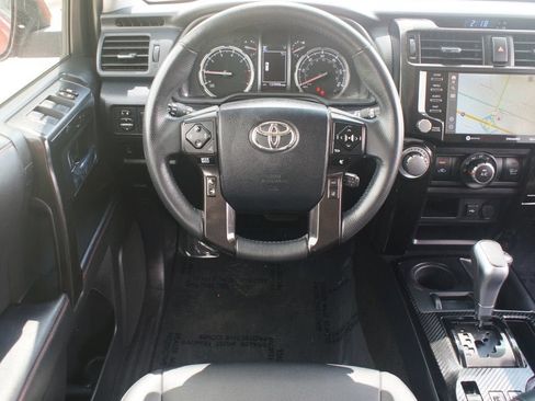 Used 2020 Toyota 4Runner TRD Off-Road Premium w/ Moonroof Package AWD/4WD image 5