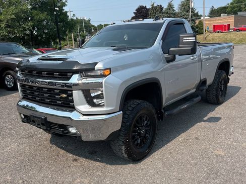 Used 2022 Chevrolet Silverado 2500 LT w/ Convenience Package AWD/4WD image 4