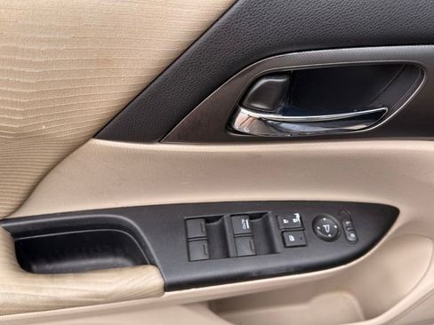 Used 2014 Honda Accord LX image 16