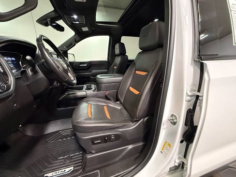 Used 2020 GMC Sierra 1500 AT4 w/ AT4 Premium Package image 12