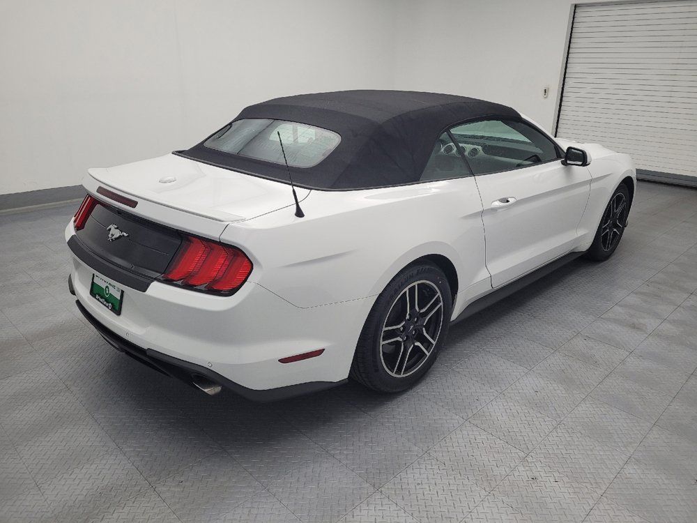 Used 2022 Ford Mustang Premium RWD image 10