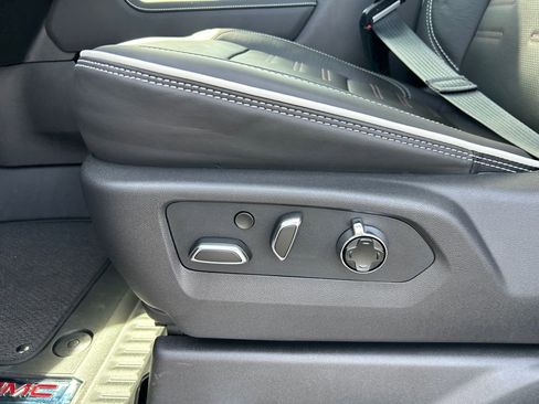 New 2026 GMC Sierra 2500 AT4X image 17