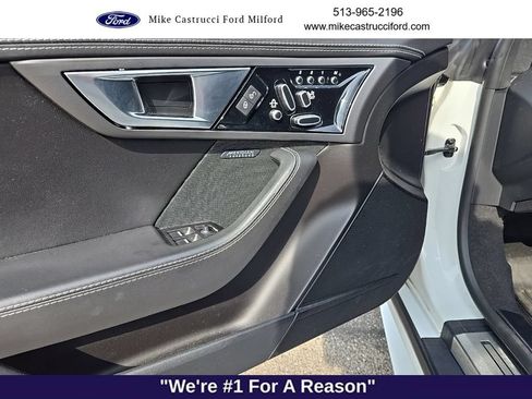 Used 2017 Jaguar F-TYPE R AWD/4WD image 10