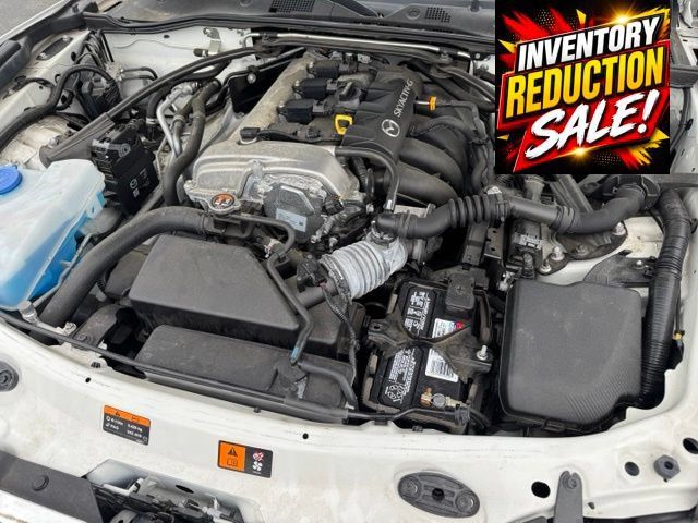 Used 2020 MAZDA MX-5 Miata Club RWD image 10