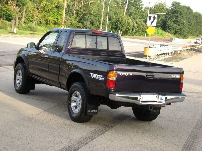 Used 1999 Toyota Tacoma 4x4 Xtracab w/ SR5 Pkg image 12