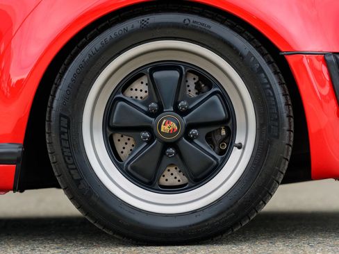 Used 1989 Porsche 911 Carrera RWD image 93