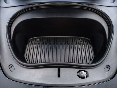 Used 2025 Tesla Model 3 Long Range RWD image 41