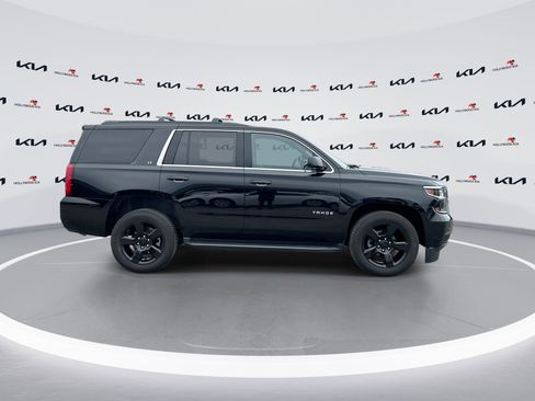 Used 2018 Chevrolet Tahoe LT w/ LT Midnight Edition image 9