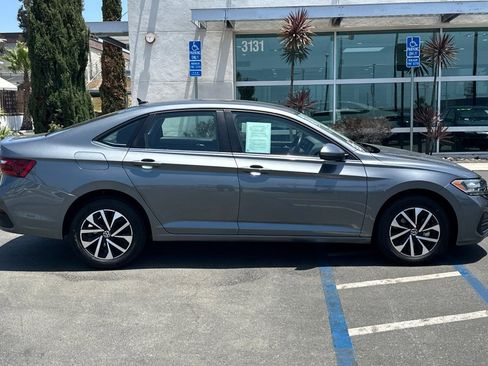 Used 2024 Volkswagen Jetta S FWD image 3