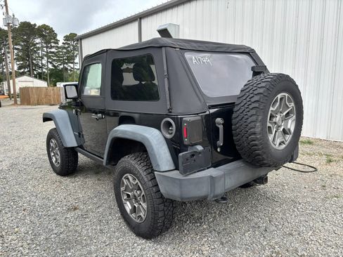 Used 2015 Jeep Wrangler Rubicon w/ Trailer Tow Group AWD/4WD image 6