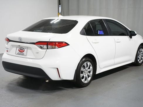 Certified 2025 Toyota Corolla LE image 8