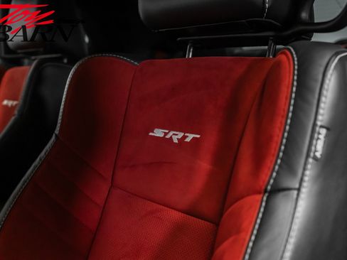 Used 2016 Dodge Challenger SRT Hellcat image 23
