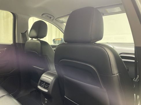 Used 2020 GMC Terrain SLT w/ Preferred Package image 12