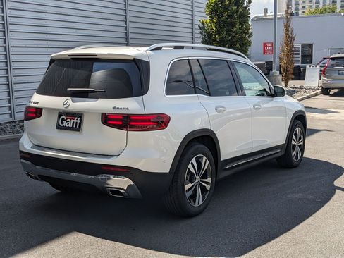 New 2025 Mercedes-Benz GLB 250 4MATIC image 3