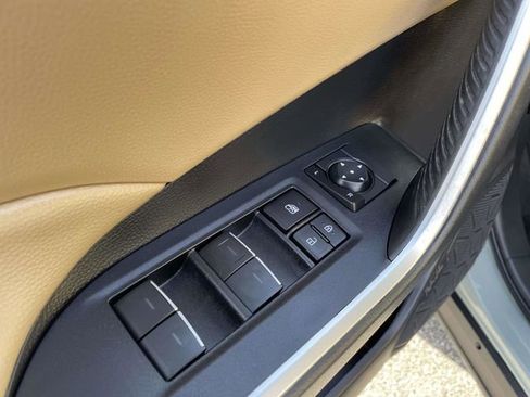 Used 2023 Toyota RAV4 XLE Premium image 19